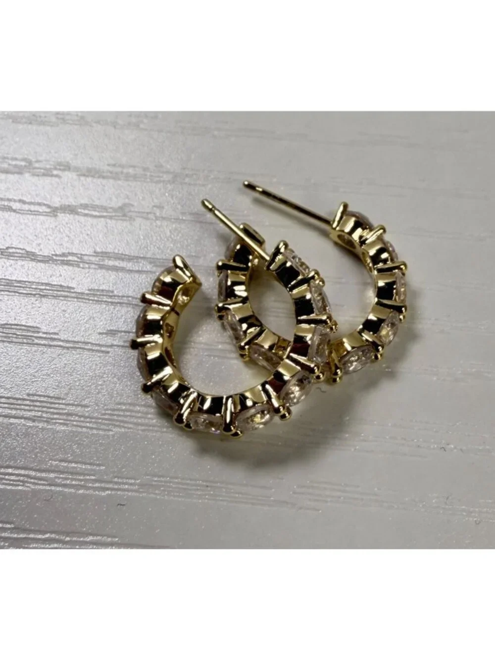 Rhinestone Gold Tone Hoop Earrings Classic Elegant Sparkle Wedding Party - Picture 2 of 7